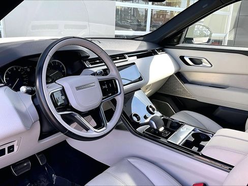 Used 2022 Land Rover Range Rover Velar R-Dynamic S image 14