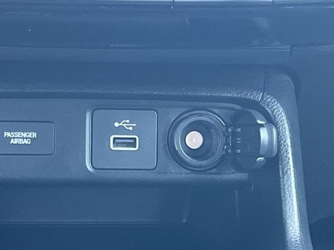 Used 2023 Honda Civic Sport image 5