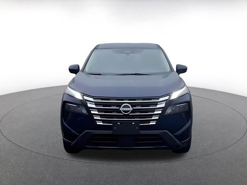 Used 2025 Nissan Rogue SV image 4