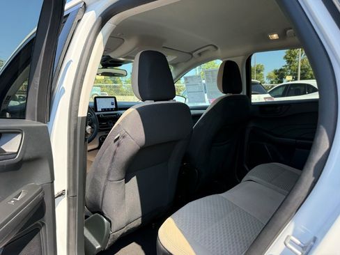 Certified 2022 Ford Escape SE AWD/4WD image 16