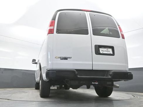 Used 2024 Chevrolet Express 3500 LS RWD image 41