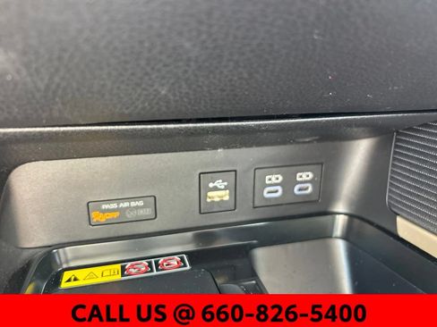 Used 2025 Toyota Camry SE FWD image 22