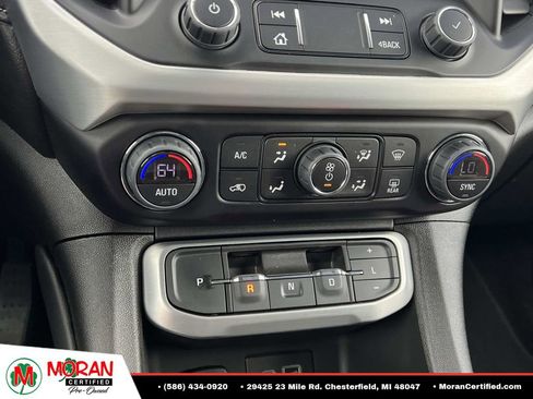 Used 2023 GMC Acadia SLE w/ LPO, Cargo Package AWD/4WD image 22