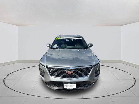Certified 2024 Cadillac XT4 Premium Luxury image 2
