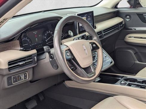 Used 2020 Lincoln Corsair Reserve image 10