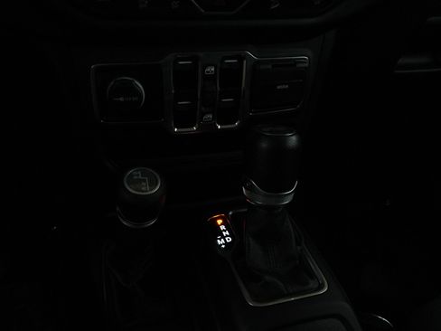 Used 2021 Jeep Wrangler Unlimited Sport image 27