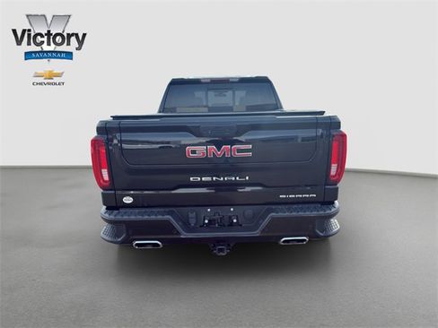 Certified 2022 GMC Sierra 1500 Denali w/ Denali Premium Package image 7