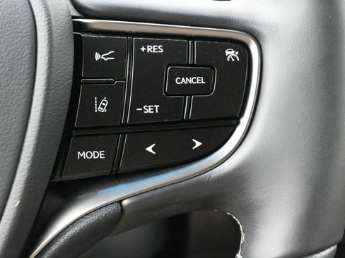 Used 2020 Lexus ES 350 Luxury w/ Accessory Package 2 image 9