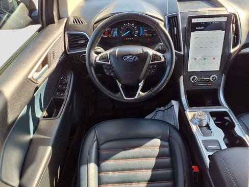 Used 2023 Ford Edge SEL w/ Sport Appearance Package image 11