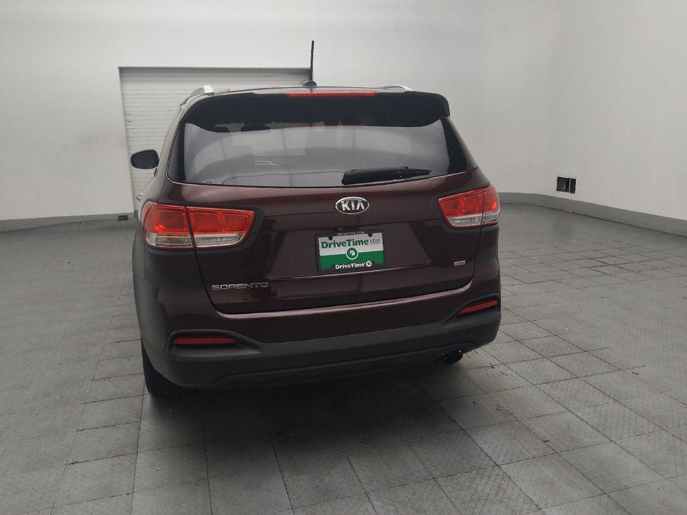 Used 2017 Kia Sorento FWD image 6