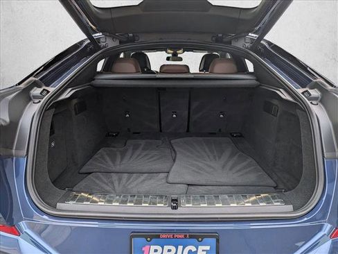 Used 2022 BMW X6 M50i w/ Executive Package image 7