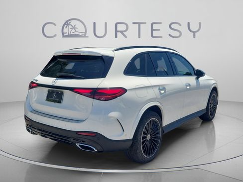 Certified 2026 Mercedes-Benz GLC 300 image 3