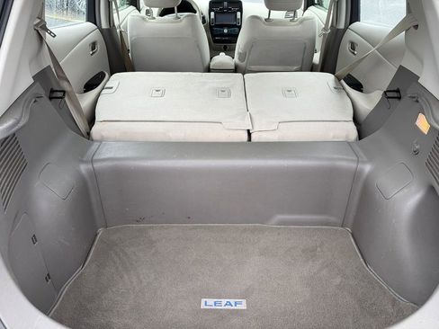 Used 2012 Nissan Leaf SL image 17