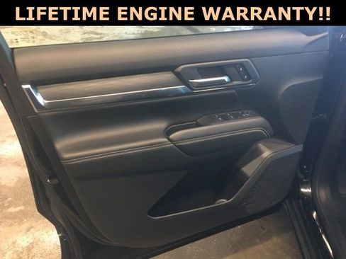 Used 2025 GMC Terrain Elevation image 12