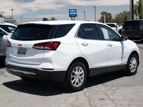 Used 2024 Chevrolet Equinox LT FWD image 5