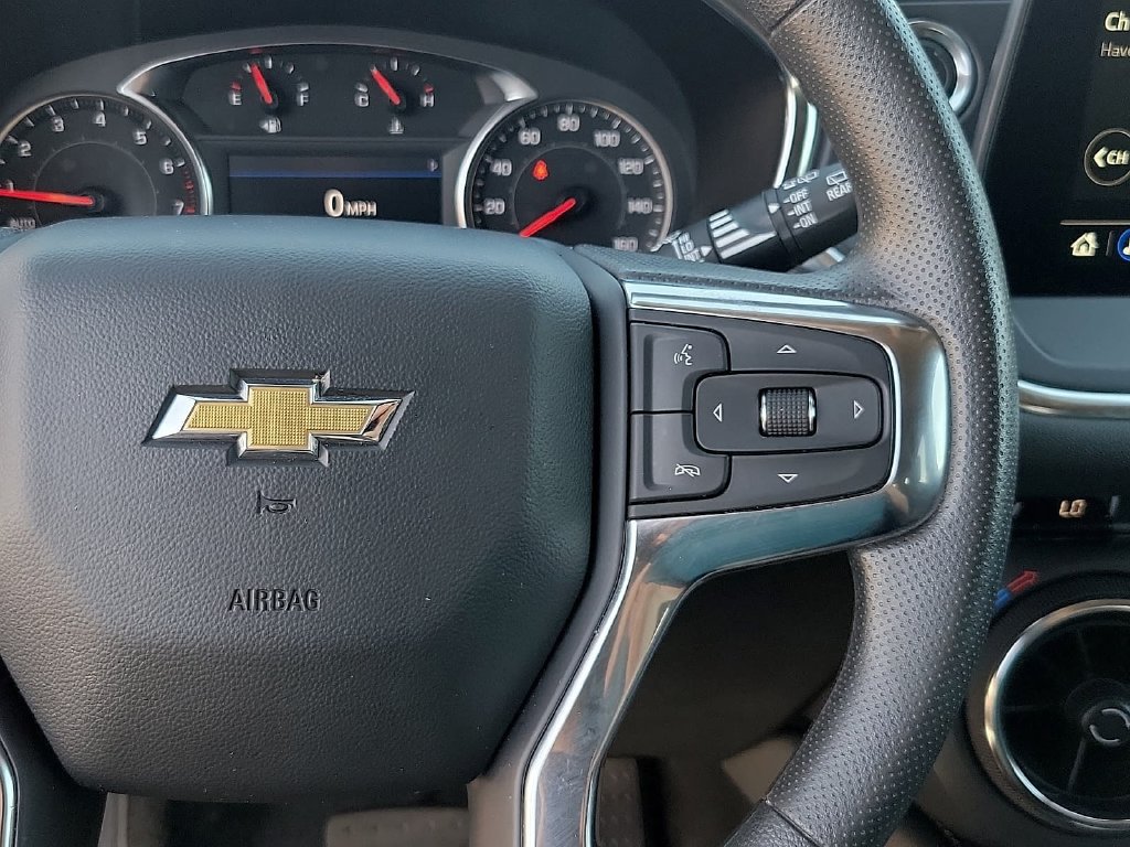 Used 2025 Chevrolet Blazer LT FWD image 24
