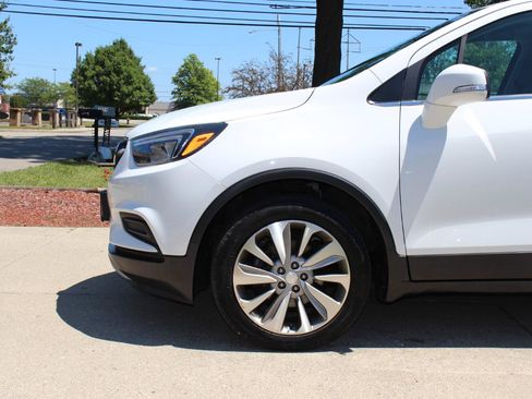 Used 2018 Buick Encore Preferred FWD image 44