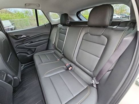 New 2026 Chevrolet Trax ACTIV w/ Sunroof Package FWD image 26
