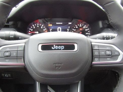 New 2026 Jeep Compass Limited AWD/4WD image 11
