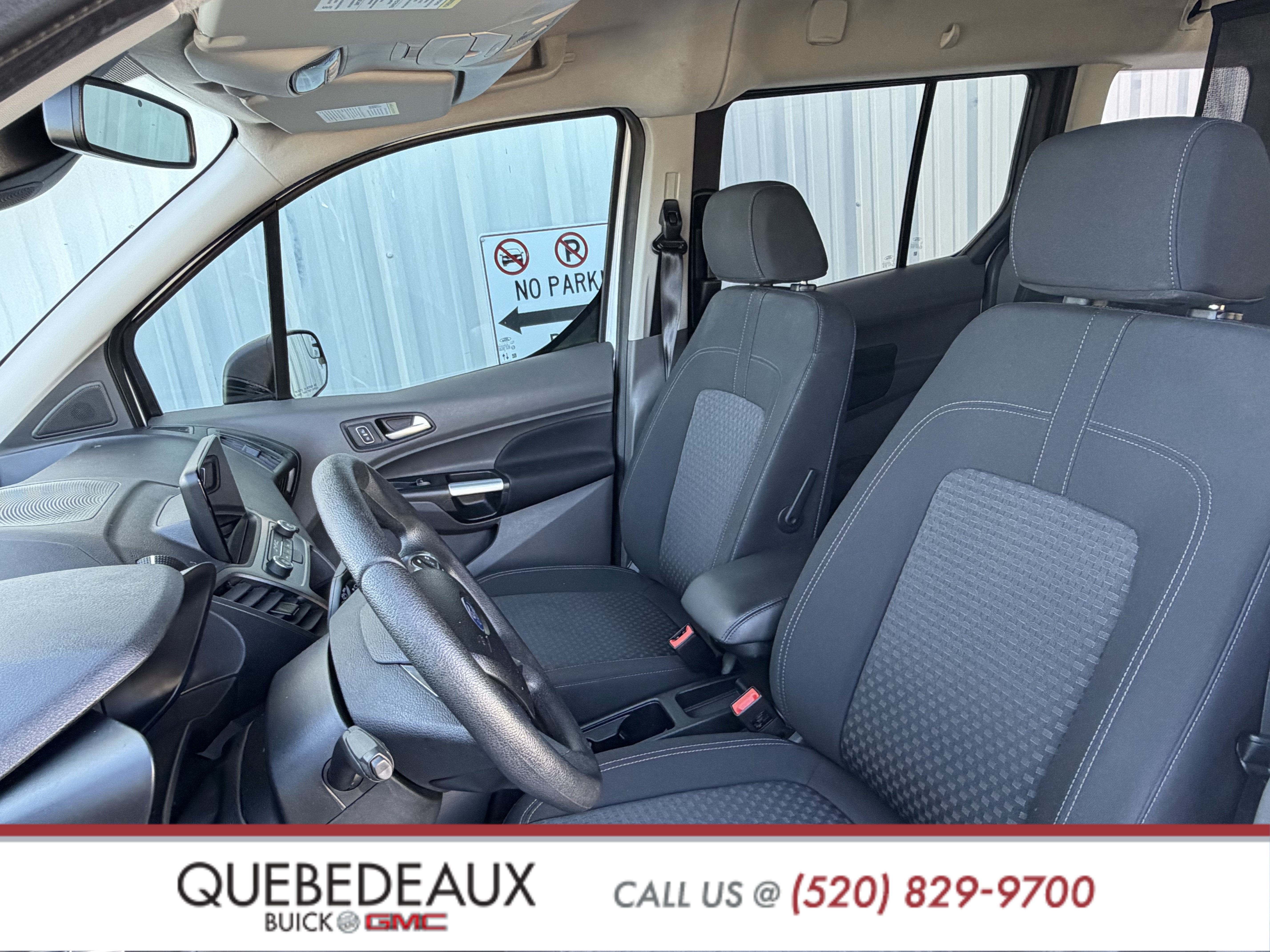 Used 2023 Ford Transit Connect XLT FWD image 3