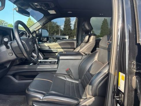 Used 2024 Ford F250 Platinum AWD/4WD image 9