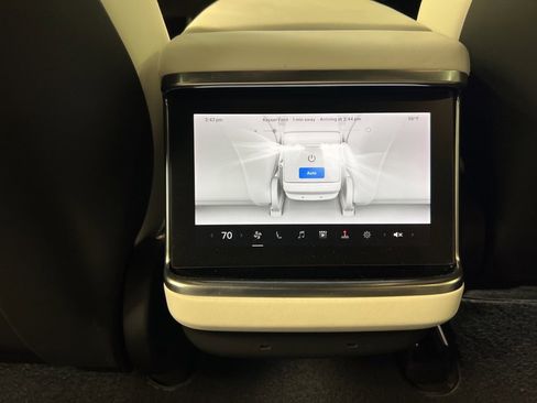 Used 2022 Tesla Model S Plaid image 26