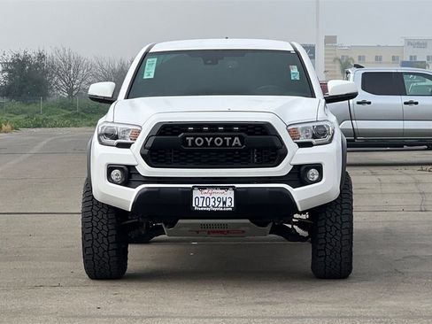 Certified 2023 Toyota Tacoma TRD Off-Road image 11