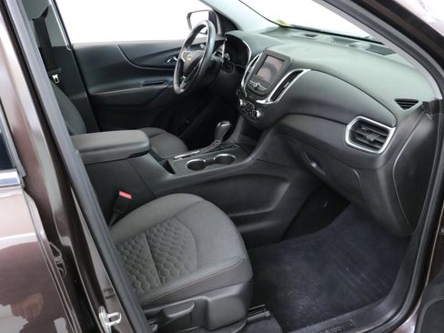 Used 2020 Chevrolet Equinox LT image 30