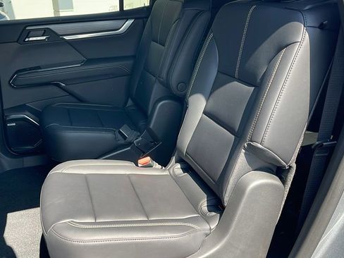 New 2025 GMC Acadia Elevation w/ Elevation Premium Package image 13