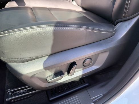 Certified 2024 Nissan Rogue SL w/ SL Premium Package image 18