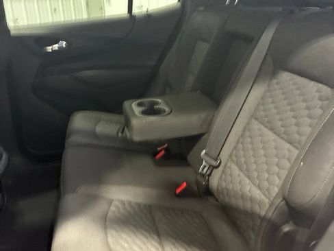 Used 2018 Chevrolet Equinox LT FWD image 32