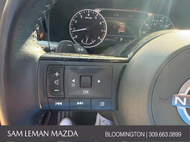 Used 2025 Nissan Pathfinder SL AWD/4WD image 23