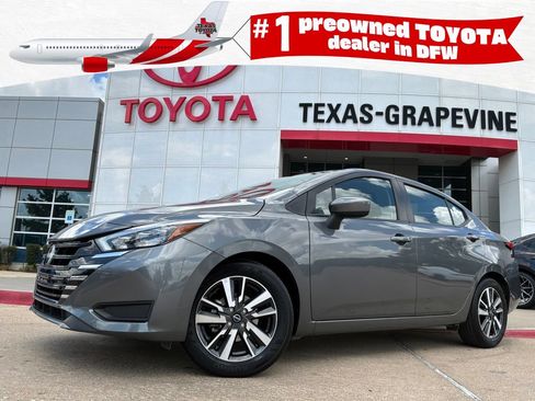 Used 2025 Nissan Versa SV FWD image 1