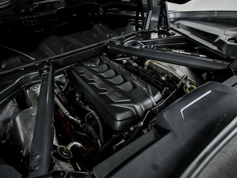 Used 2023 Chevrolet Corvette Stingray Preferred Cpe w/ Z51 Performance Package RWD image 10