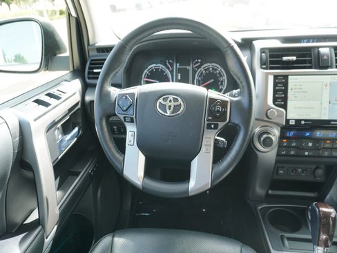 Used 2024 Toyota 4Runner Limited AWD/4WD image 15