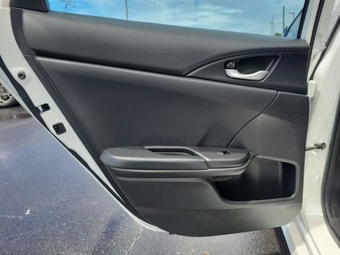 Used 2020 Honda Civic Sport image 12