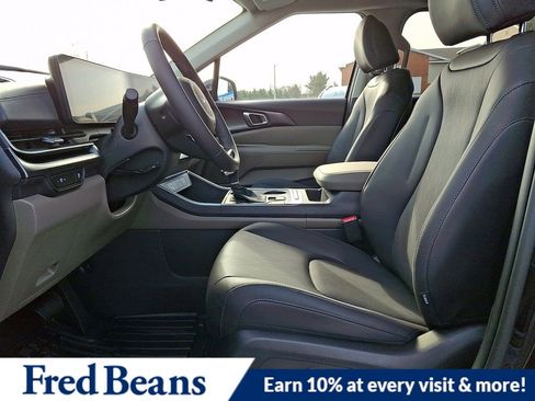 New 2026 Kia Carnival image 9