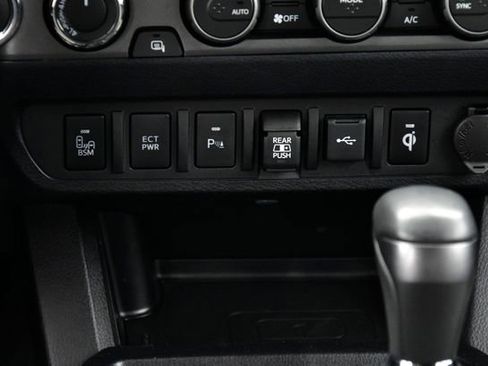 Certified 2021 Toyota Tacoma TRD Sport image 26