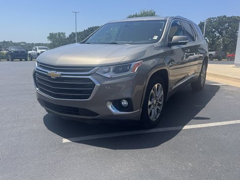 Used 2019 Chevrolet Traverse Premier w/ LPO, Floor Liner Package image 2