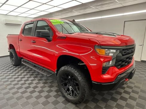 Used 2024 Chevrolet Silverado 1500 Custom Trail Boss AWD/4WD image 3
