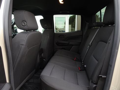 Used 2023 Chevrolet Colorado Trail Boss w/ Technology Package AWD/4WD image 16