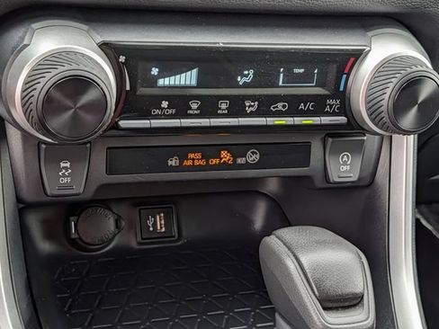Used 2024 Toyota RAV4 LE FWD image 17