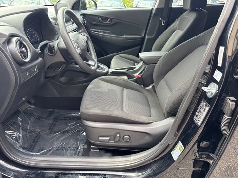 Used 2023 Hyundai Kona SEL AWD/4WD image 9