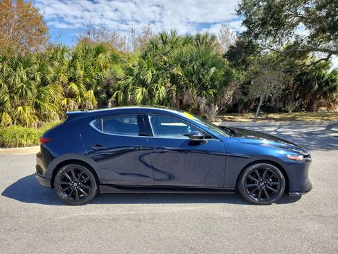 Used 2020 MAZDA MAZDA3 Hatchback w/ Premium Package image 3