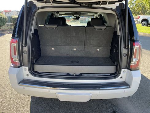 Used 2018 GMC Yukon Denali w/ Denali Ultimate Package image 27