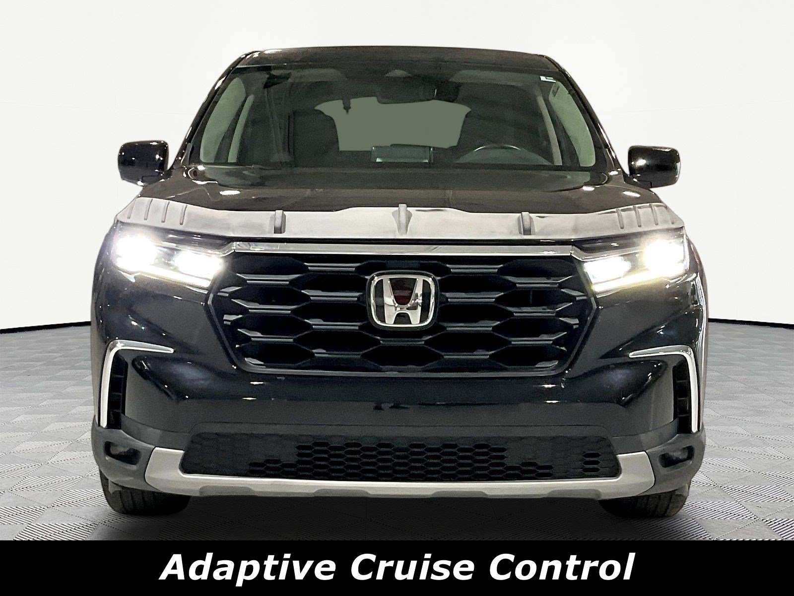 Used 2025 Honda Pilot EX-L image 2
