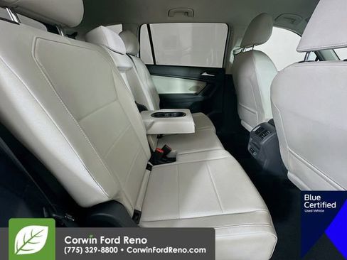Used 2018 Volkswagen Tiguan SE w/ 3rd Row Seat Package AWD/4WD image 31