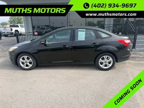 Used 2013 Ford Focus SE FWD image 2