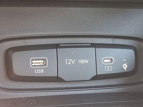 Used 2026 Hyundai Venue SEL FWD image 22