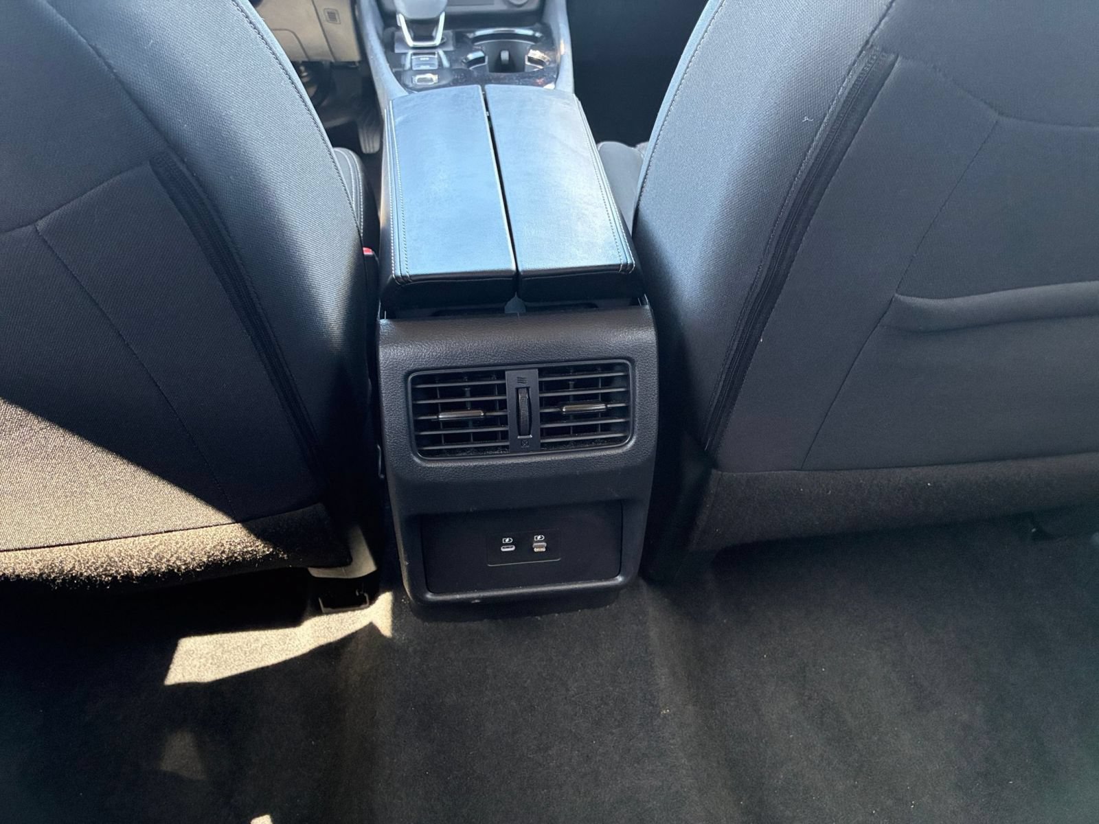 Used 2026 Nissan Rogue SV FWD image 24